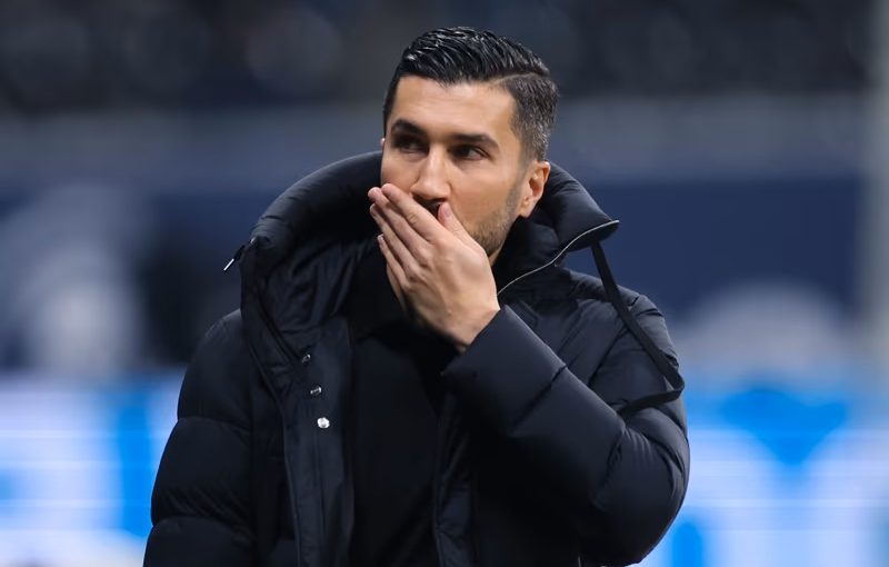 Dortmund sparkar tränaren