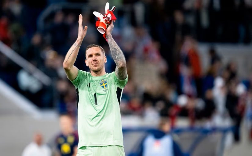 Robin Olsen presenterad av Malmö FF