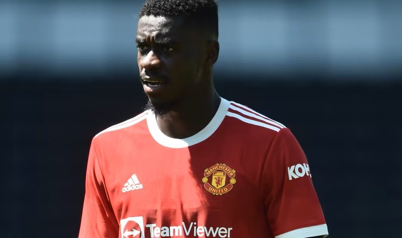 Axel Tuanzebe stämmer Manchester United