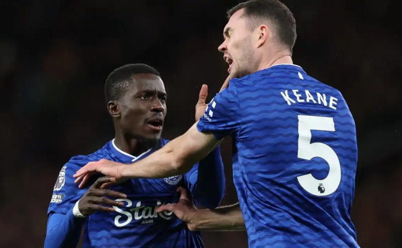 Örfilade sin lagkamrat – ber om ursäkt