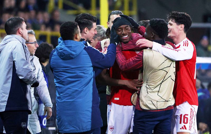 Dubbla drömmål när Arsenal vann igen