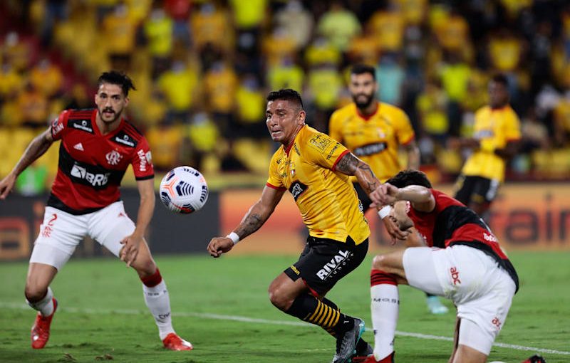 Fotbollsspelare mördad i Ecuador