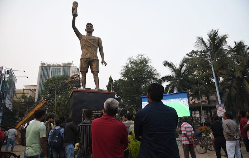 Lionel Messi får 21 meter hög staty