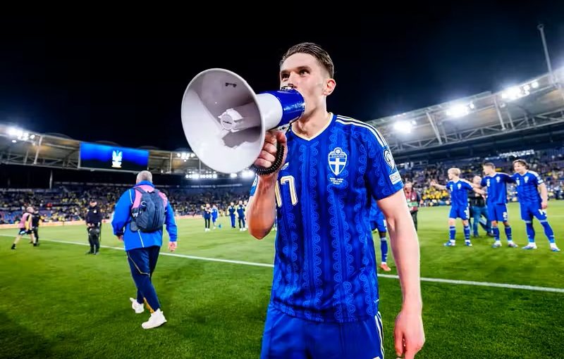 Därför auktionerar förbundet ut Gyökeres tröja