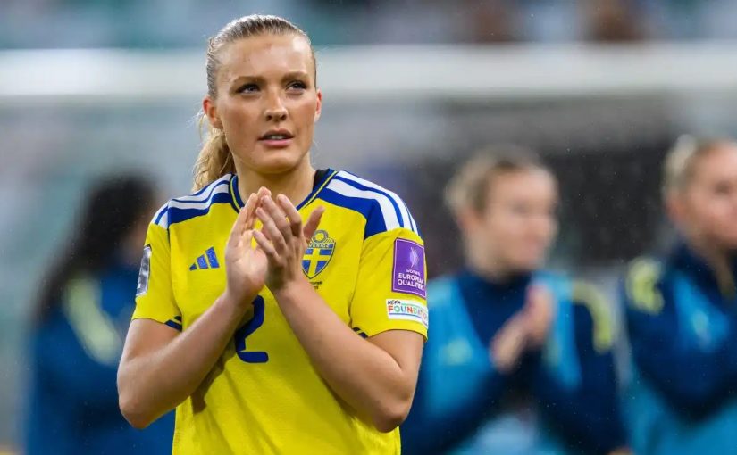 Bella Andersson kramades om efter avgörandet