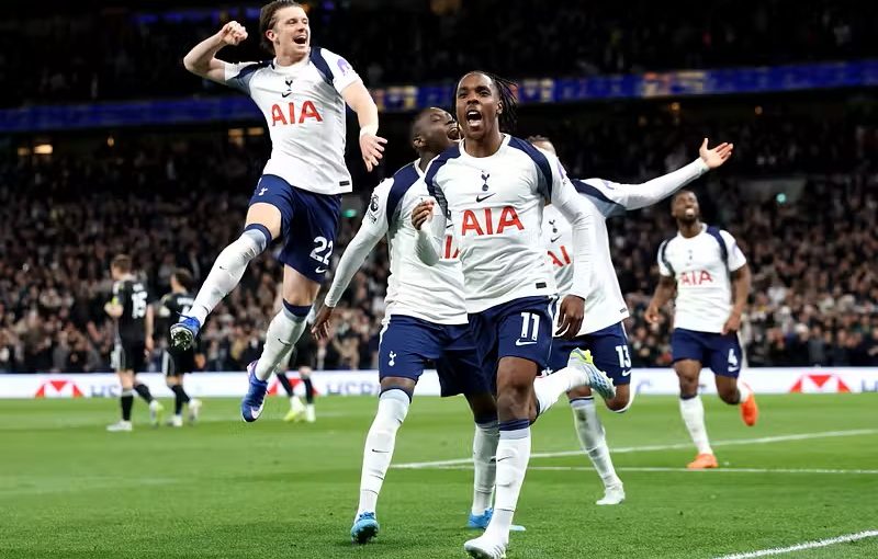 Tottenham kryssade efter hjärnsläpp