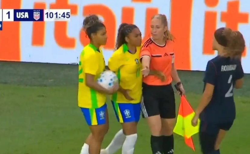 Åtta röda kort mellan USA och Brasilien