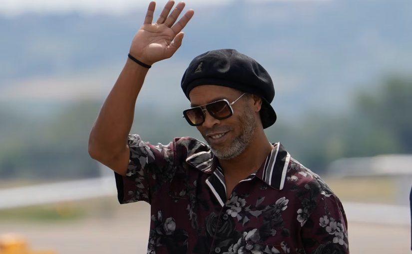 Ronaldinho gör comeback i Italien